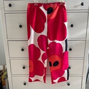 Marimekko Red and White Poppy Wide Length Cropped Summer Pants Size 10/EU 38